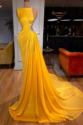 Elegantes ärmelloses langes Meerjungfrau-Ballkleid mit Schlitz